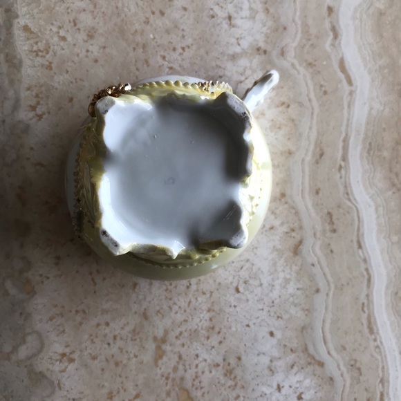 ANTIQUE CHINA CUP AND SAUCER - Picture 8 of 11